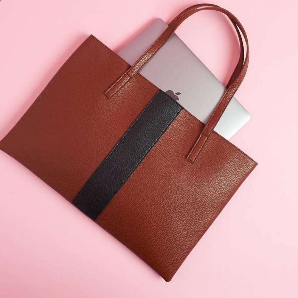 Vince camuto luck tote
